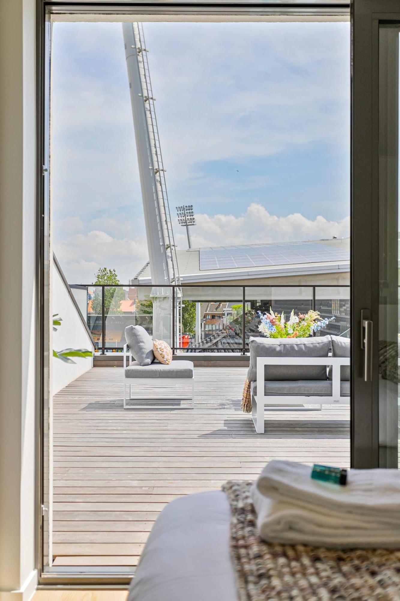 Huswell - Spacious Family Retreat With Terrace * Oostende