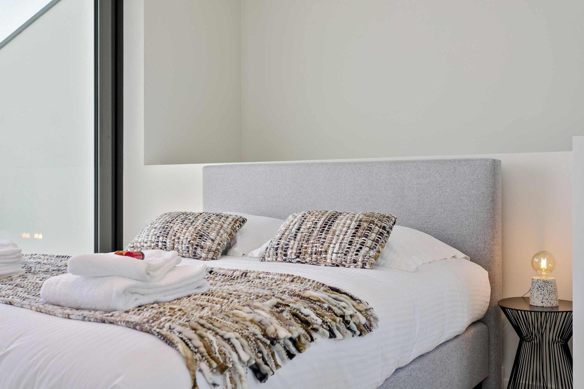 Huswell - Spacious Family Retreat With Terrace Vakantiehuis *